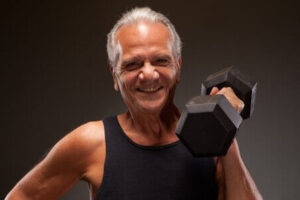 Good nutrition throughout adulthood promotes strength and fitness in old age, suggests study